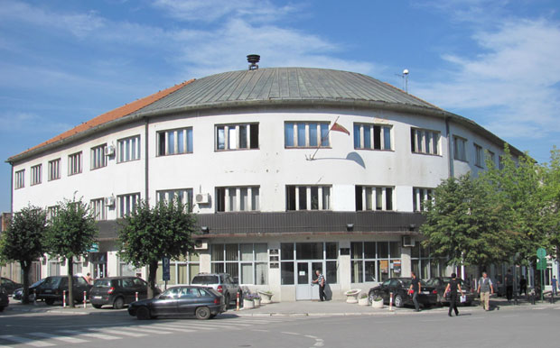 Трују, загађују и не хају!